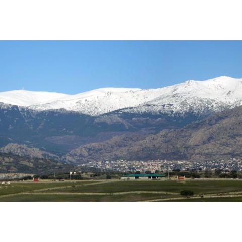 Loft near mountain range. 30 minutes to Madrid